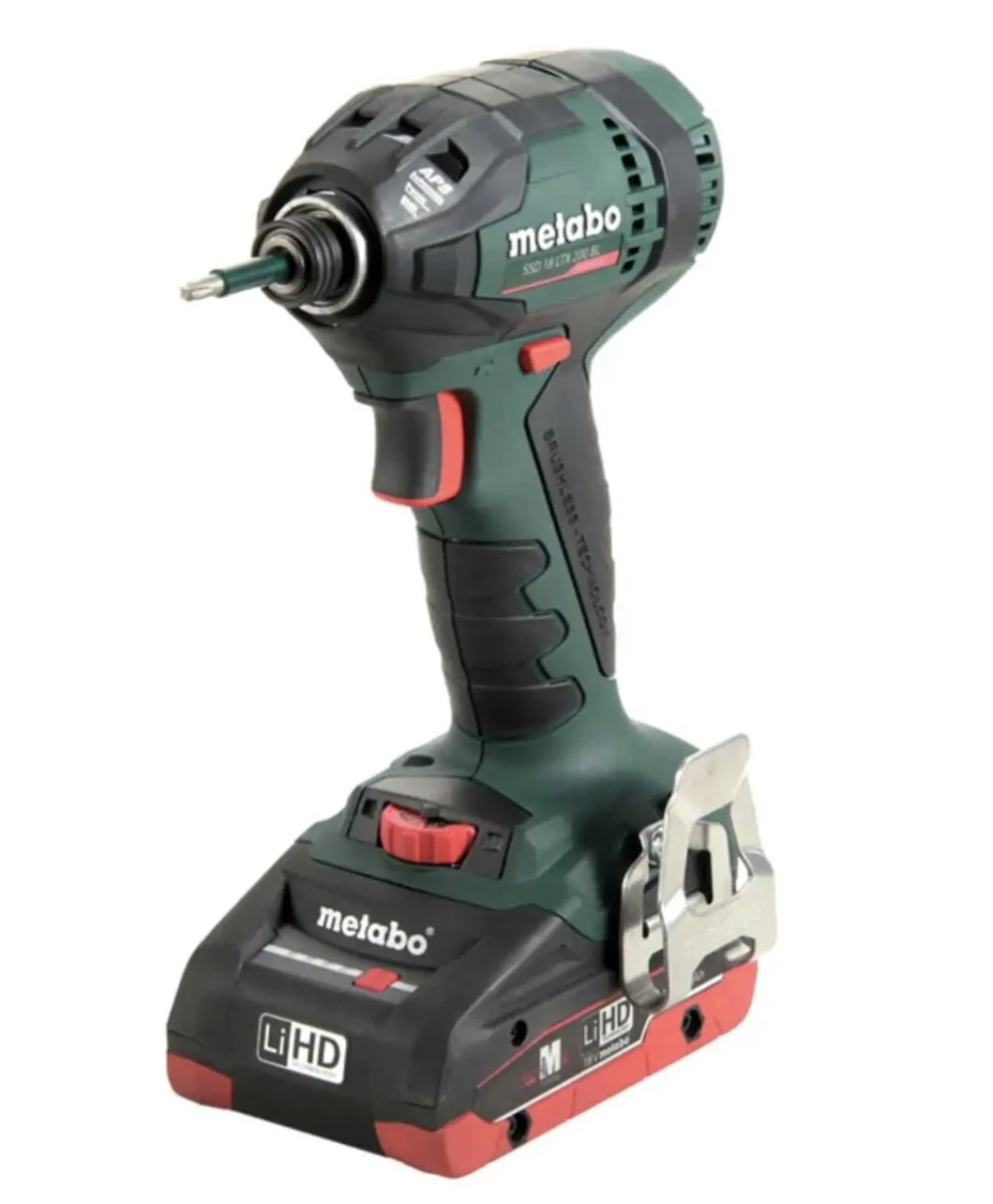 SSD 18 LTX 200 BL 4.0 Impact Drivers and Impact Wrenches - Rcy 3d